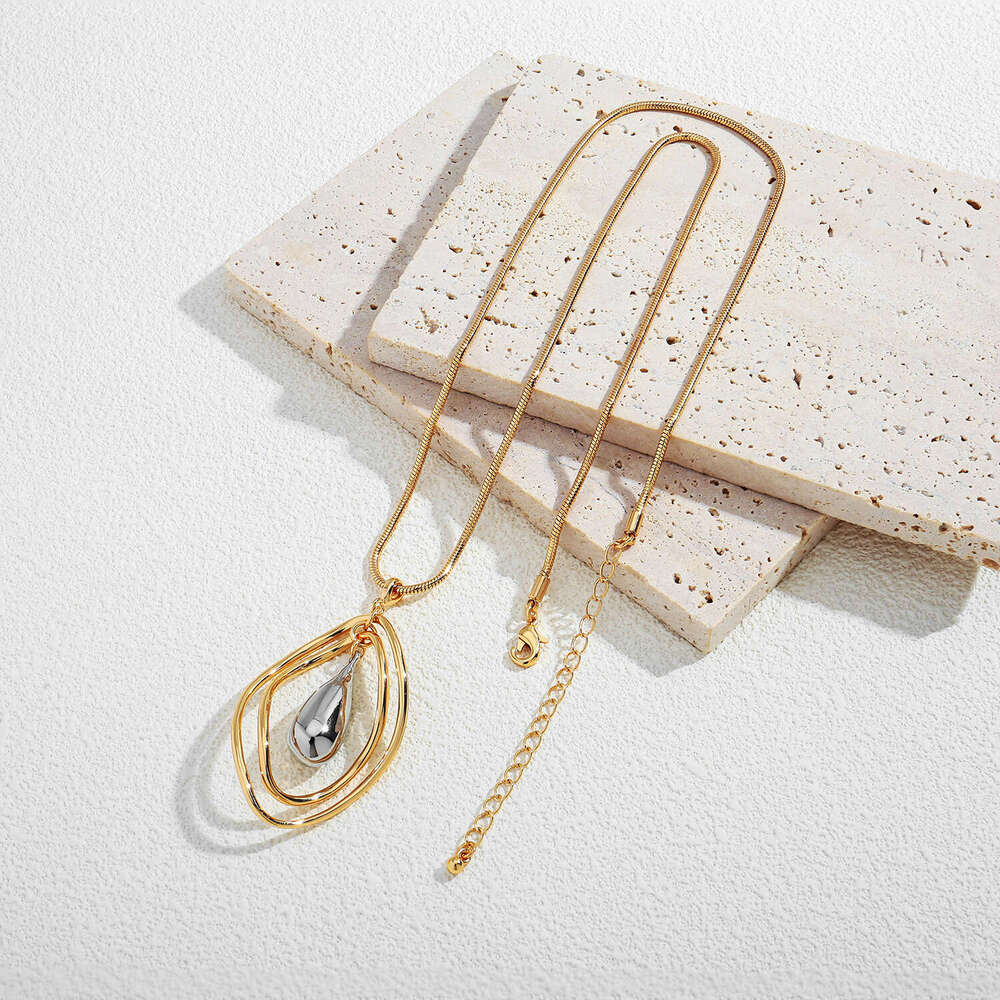 Hollow Sweater Simple Delicate Three-Dimensional Necklace Fashion Water Drop High-End Exaggerated Collarbone Chain