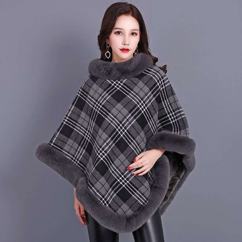 2025 New National Style Authentic Autumn Winter Fur Collar Batwing Sleeve Shawl Cape Women's Knitted Coat