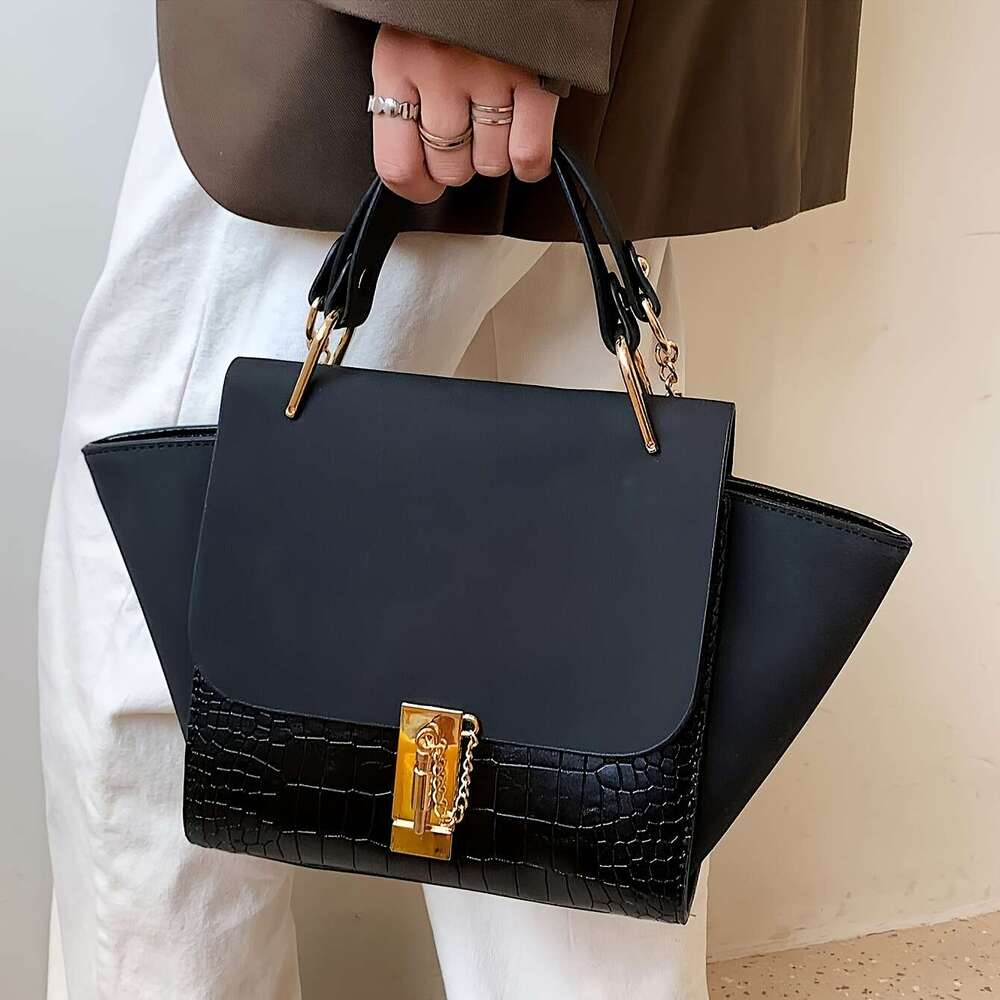 JINXIANGGUO A Simple Solid Color Handbag With Accents And Metal Chain Versatile For Women As A Crossbody Bag