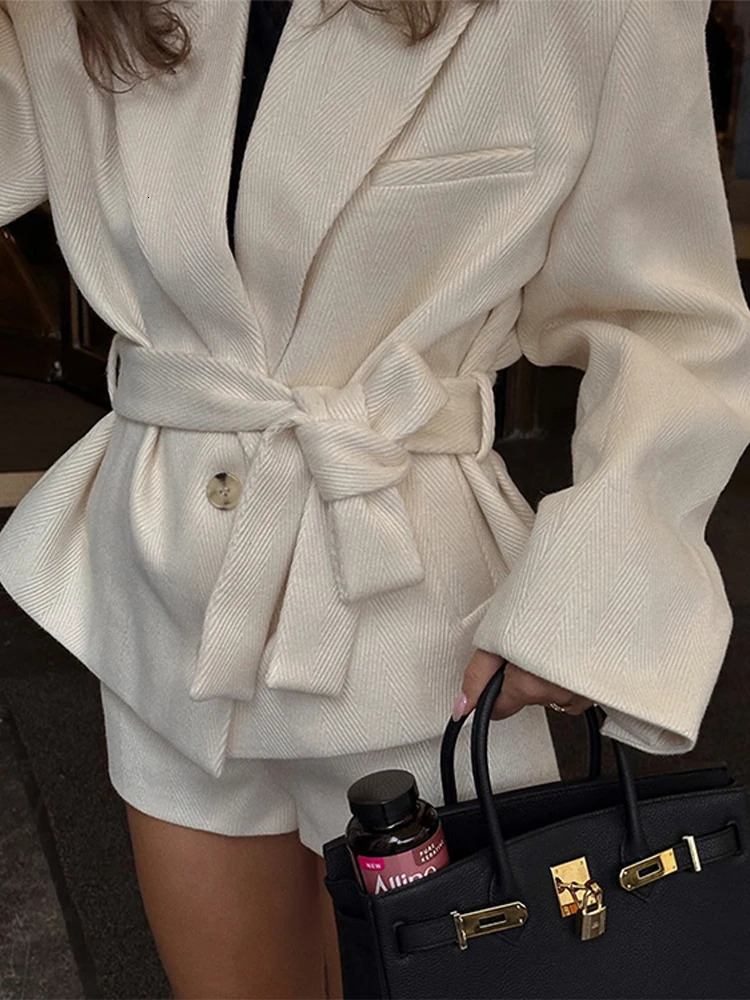 Solid Color Casual Loose Womens Jacket Fashion Elegant Retro Short Jackets with Belt Women Turndown Collar Single Breasted Coat 251225