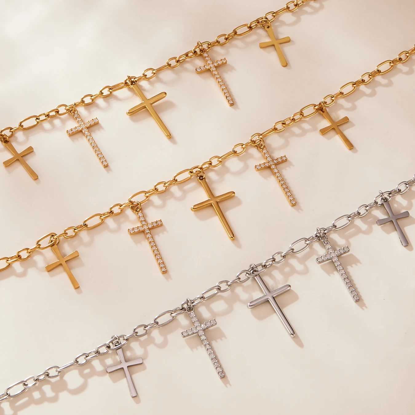 Sparkling Zircon Cross Pendant Necklace Womens Stainless Steel Gold-Plated Chain Vintage Necklace Femme Waterproof Jewelry Y251227