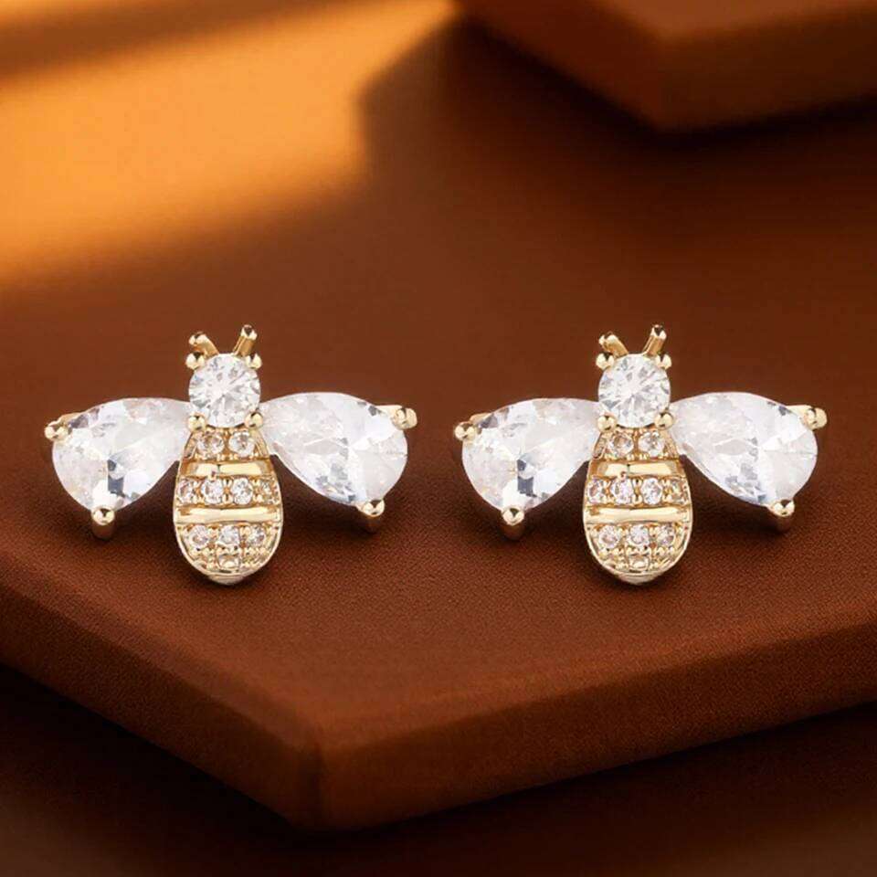 ZAKOL Temperament Cubic Zirconia Insect Bee CZ Stud for Women Delicate Animal Crystal Earrings Jewelry Brincos