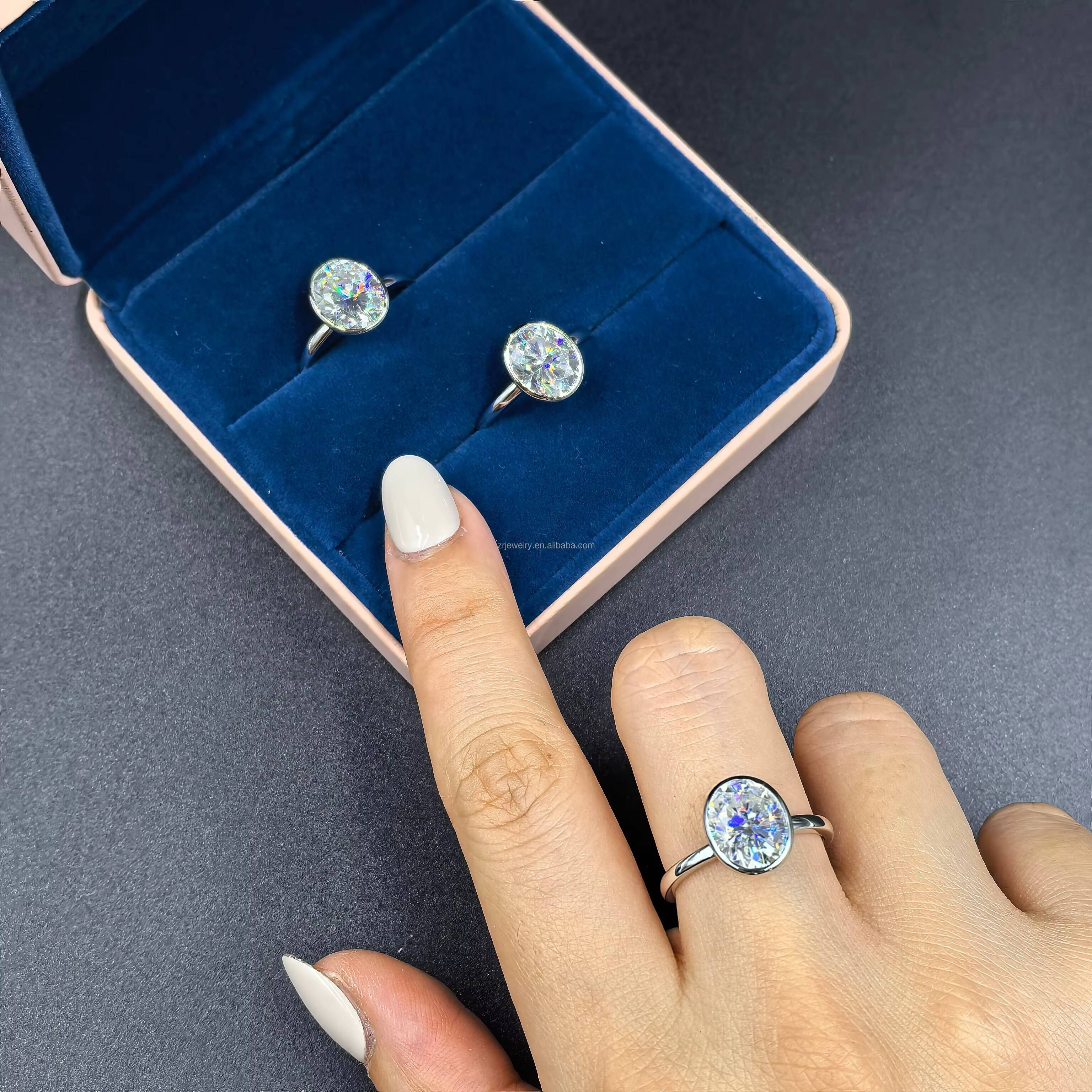 Bezel 5ct Oval Moissanite Solitaire Rings 1ct 2ct S925 Sterling Silver Gold Plated Minimal Bezel Signet Moissanite Ring Men