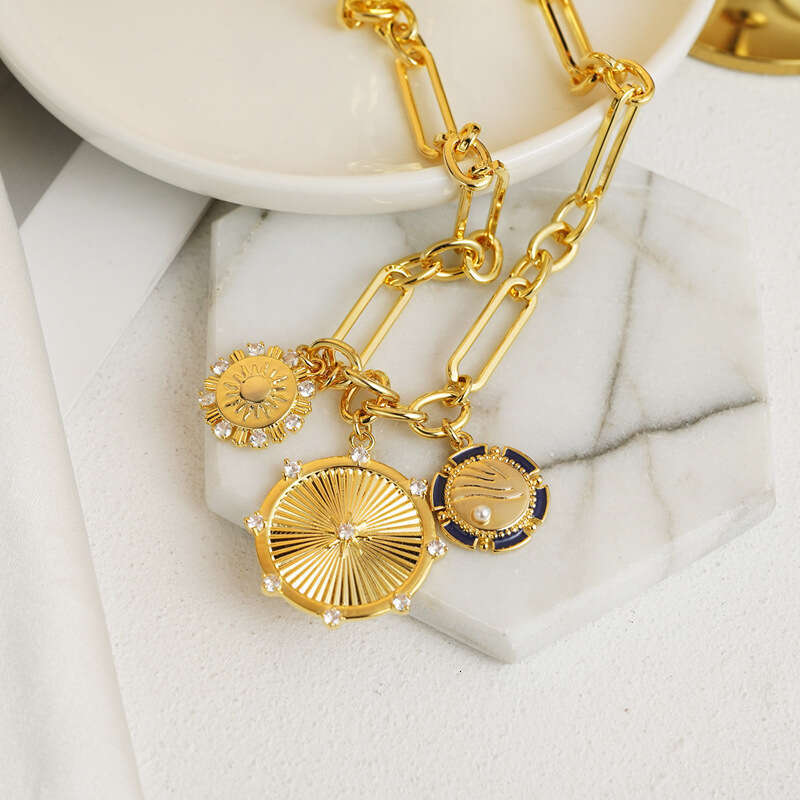 Cross-Border Pearl Copper Gold-Plated Sun Mountain Water Necklace Niche Design Ins Hip-Hop Minimalist Style Internet Celebrity Collarbone Chain for Wo