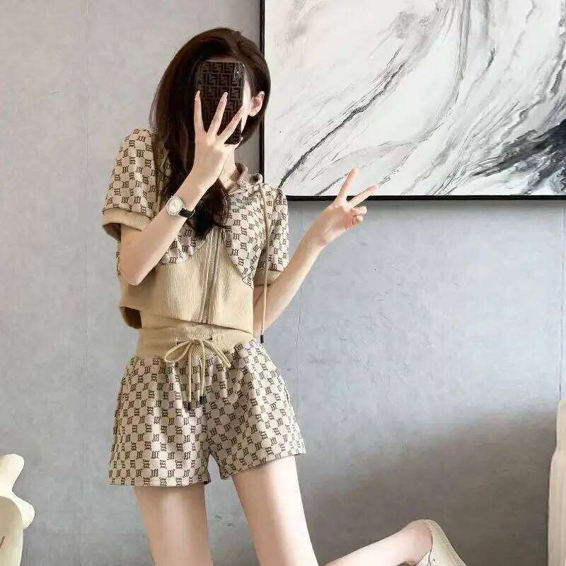 Korean Fashion Geometry Printed Khaki Two Piece Sets Summer Short Sleeve Hooded Jacket Drawstring Shorts Streetwear Tracksuits