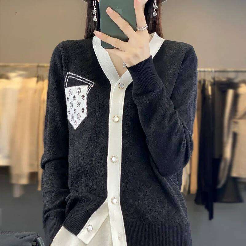 Small Scent Style V neck Contrast Mardi Hefxessdr Knitted Cardigan for Women in Autumn and Winter Sweater Jacket Temperament Top