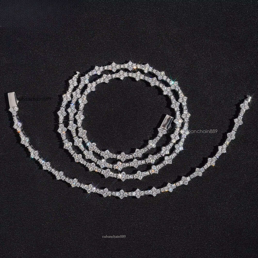 New Arrivals High Quality Fashion Iced Out Cross 3MM Flower 925 Silver Necklace Moissanite Tennis Chain