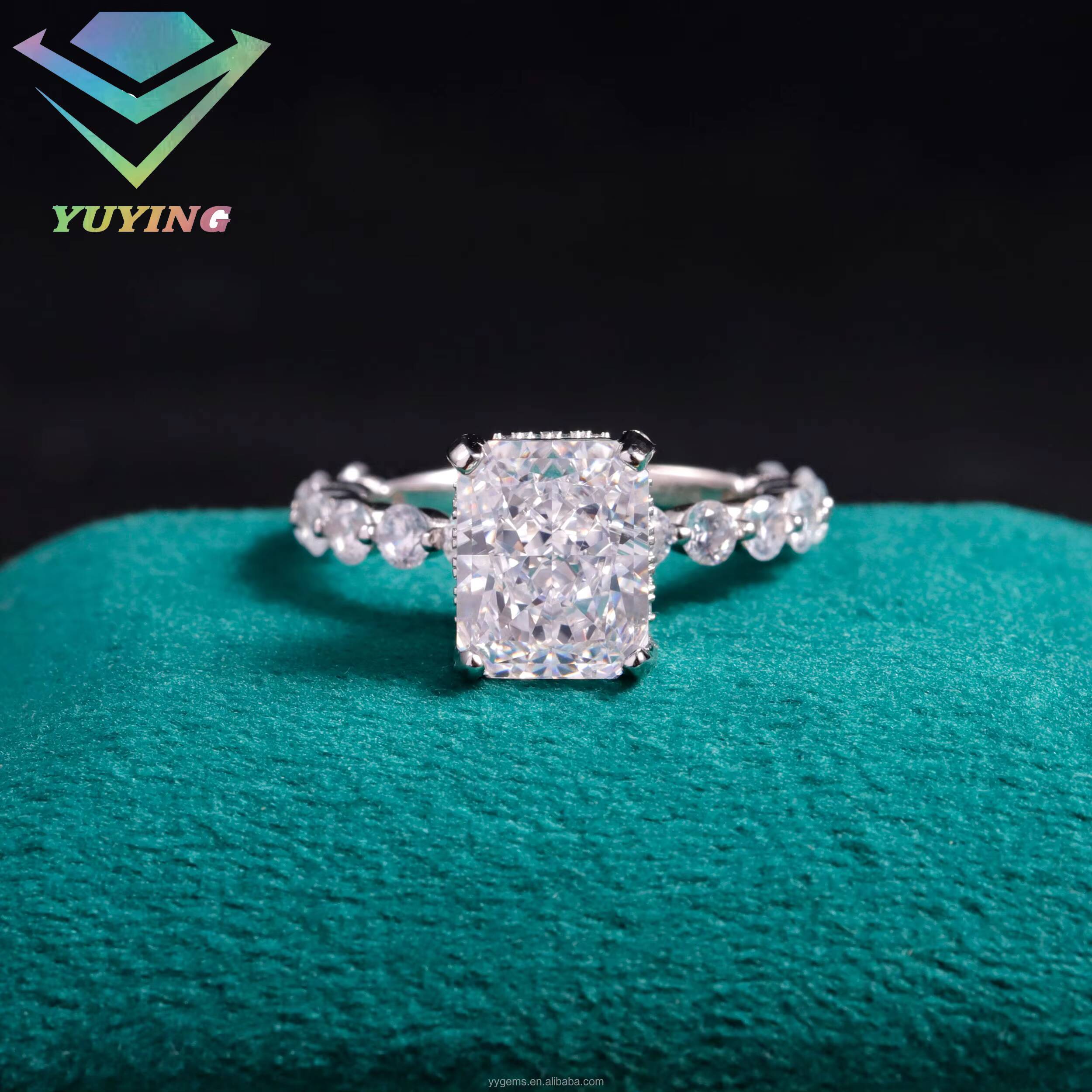 Romantic Ice Crushed 7x10MM Radiant with French Pave Band Moissanite 18K White Gold Wedding Ring Fine Women Jewelry Rings