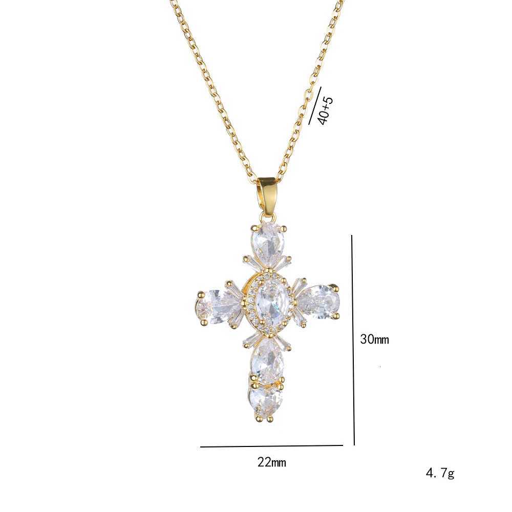 Luxury Bling Zircon Cross Pendant Necklace for Women Men Stainless Steel Chain Cool Fashion Cross Jewelry Accessories Gifts Y251227