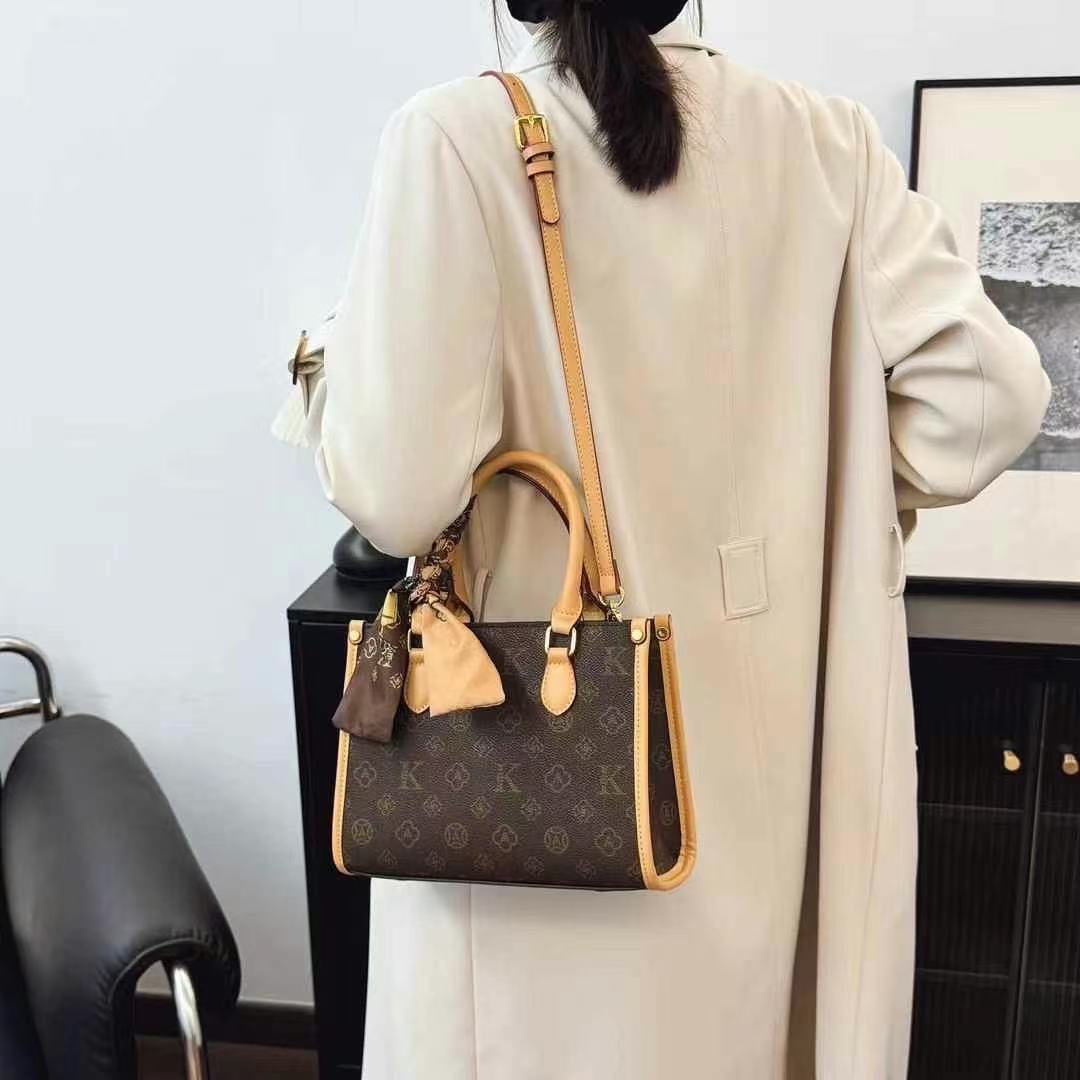 This Year'S Popular Ultra Fire Tote Bag Ladies New Senior Sense Of Cross-Body Small Texture Handbag 2026s hot