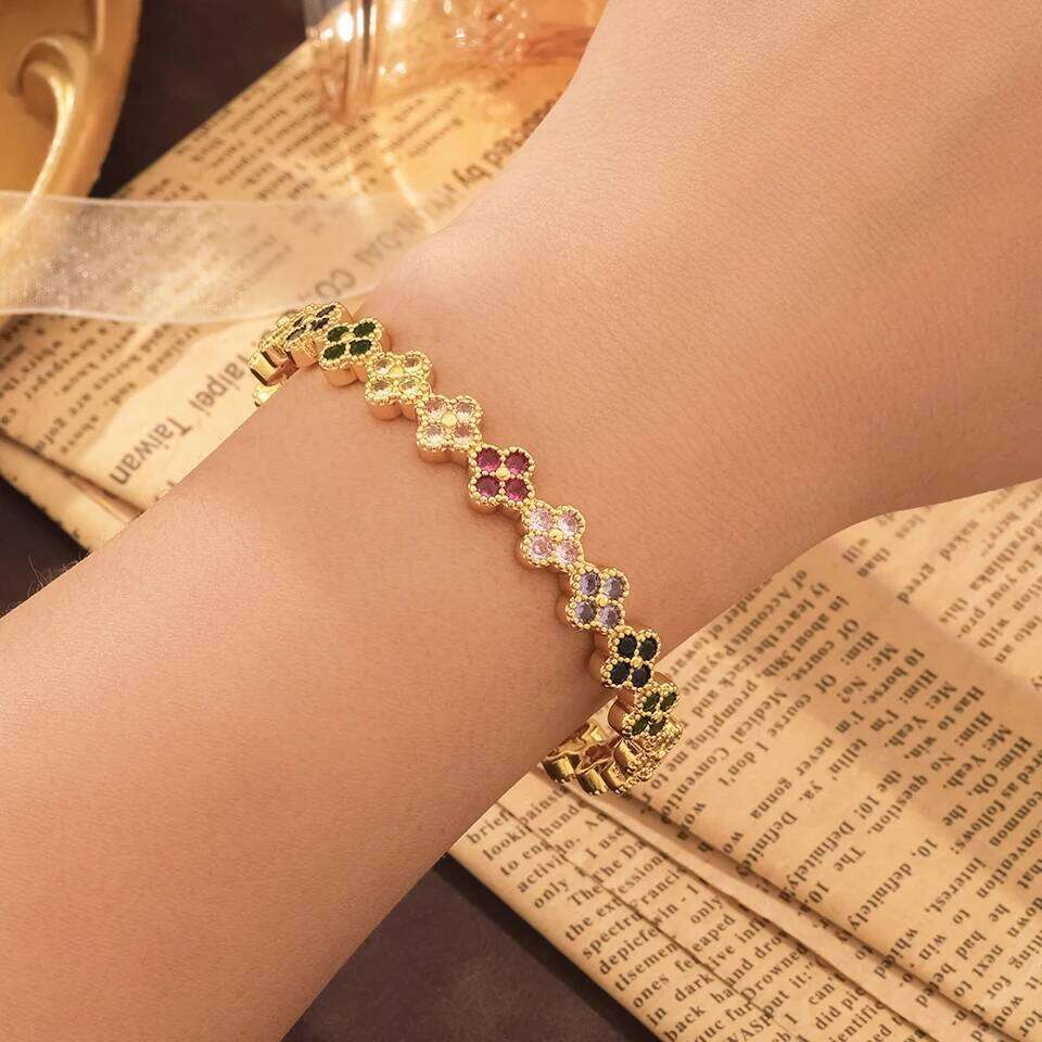 ZAKOL Colorful Zircon Five-leaf Flower Clover Open Bangle Bracelets for Women Luxury Shiny CZ Wedding Party Jewelry