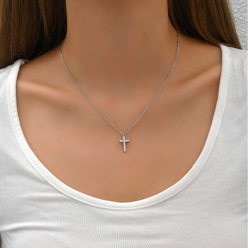 Cross Pendant Necklace Designer Necklace Diamond-Studded Necklace Light Luxury Versatile Collarbone Chain