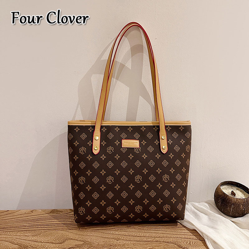 New luxury handbag with high-end retro feel, large capacity tote, fashionable and high-quality shoulder bag for women, shopping handbag, underarm bag