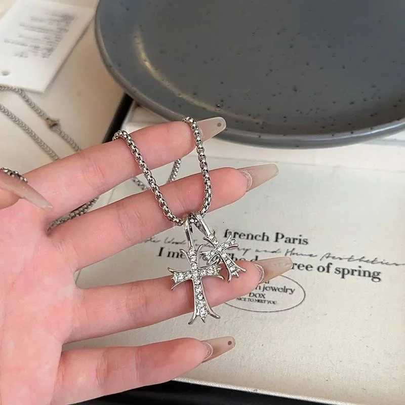 Elegant Womens Cross Pendant Alloy with Electroplating Long Snake Chain Design Hip-Hop Jewelry for Daily WearBest Gift Idea Y251227