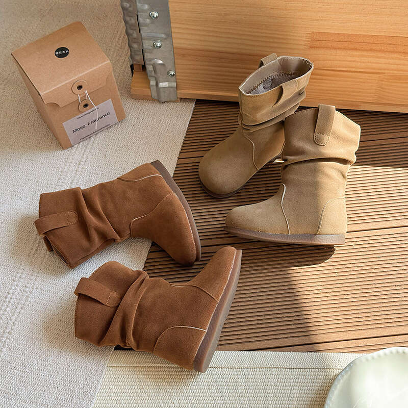 2025 Autumn Winter New European American Style Short Girls Sanded Wrinkled Vintage Melad Street Shot Fleece-lined Pile Boots