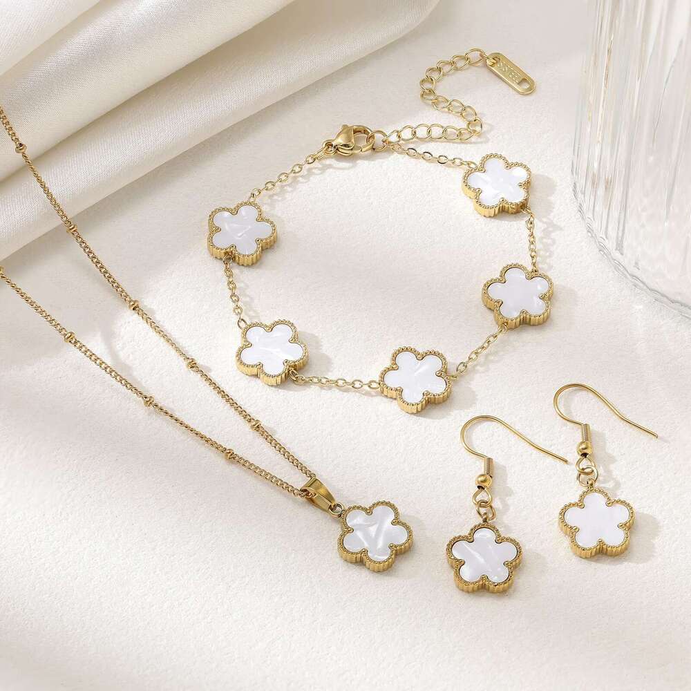 Five-Leaf Clover Necklace Earrings Bracelet Niche Design Light Luxury Style Simple Fashion Lace Jewelry Set