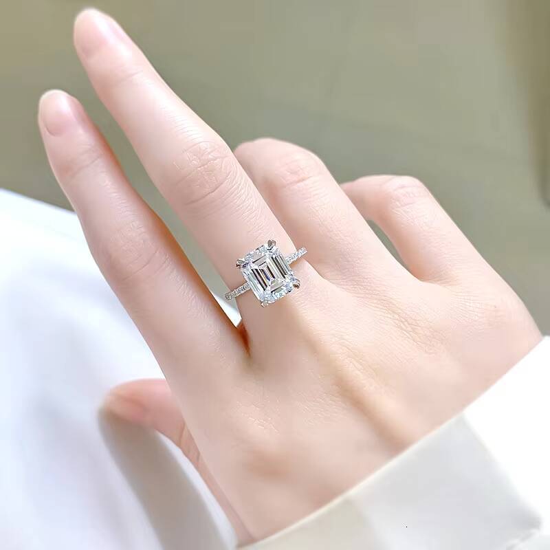 High Quality Wedding Rings Woman Engagement halo Moissanite Rings Luxury S925 Emerald Cut Moissanite Ring
