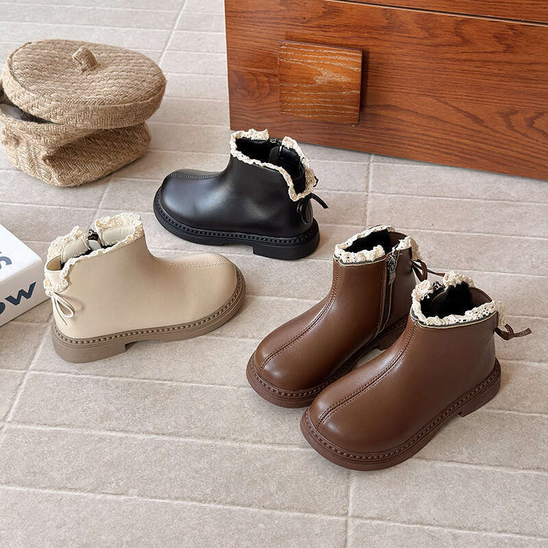 Ins British Style Martin 2025 Autumn Winter New Girls Lace Trim Leather Soft Sole Fleece Short Boots