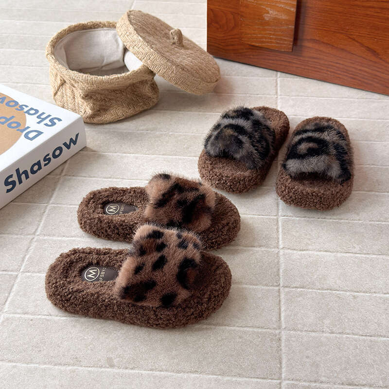 INS Children's Furry 2025 Autumn Winter New Girls Leopard Print Thick Sole Cotton Outdoor Wear One-Word Slippers