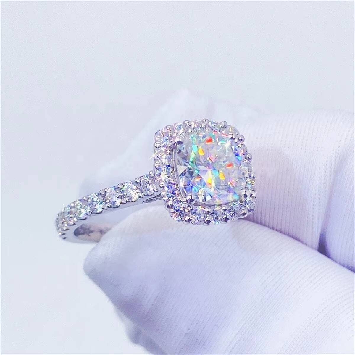 Custom Ring Band Luxury 2Ct Cushion Flawless Moissanite Diamond Engagement Ring 14K Solid Gold Wedding Rings for Women