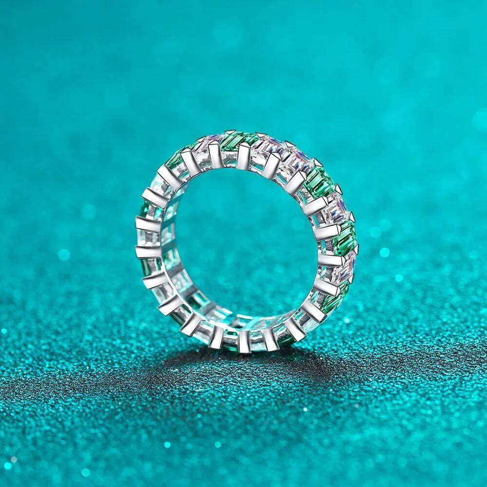 18K Gold Inlaid Women's Domineering Bracelet Pt950 Platinum Full Circle Moissanite Green and White Fashionable Simple Ring 57d