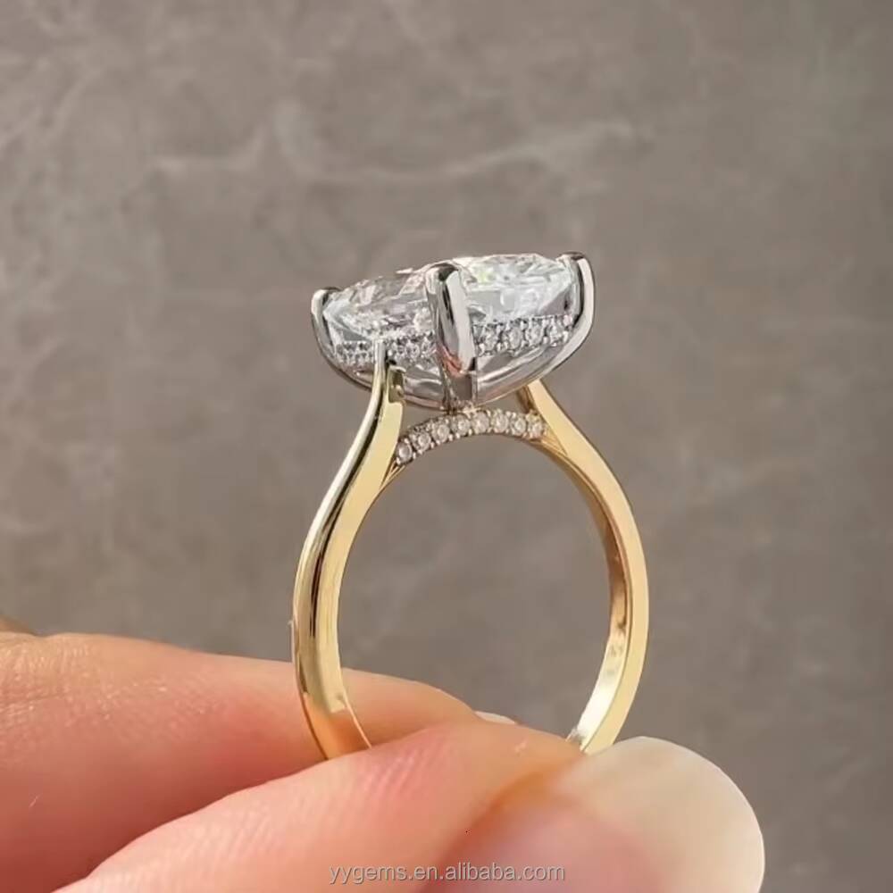 Customized Fine Jewelry 2 Tones 50CT Ice Radiant Cut Moissanite Diamond Hidden Halo 14K 18K Gold Wedding Rings for Women