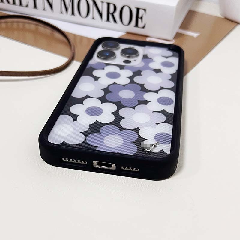 Trendy Brand Colorful Big Heart Striped Small Flower Case for Apple 16 Pro Max iPhone 14/15