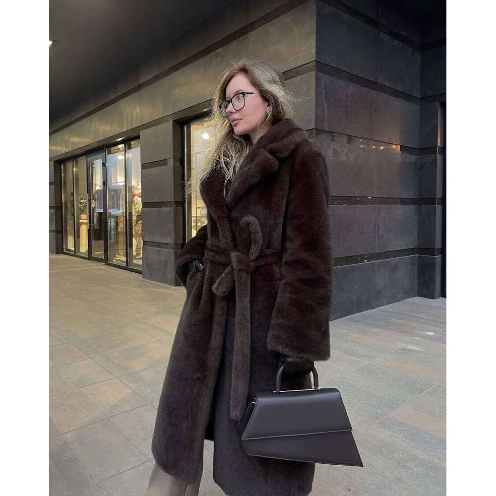 Brown Vintage Premium Faux Maxi Coat With Belt Stunning Mob Wife Parka Outwear Mink Fur Cozy Winter Warm Outfit Inspiration
