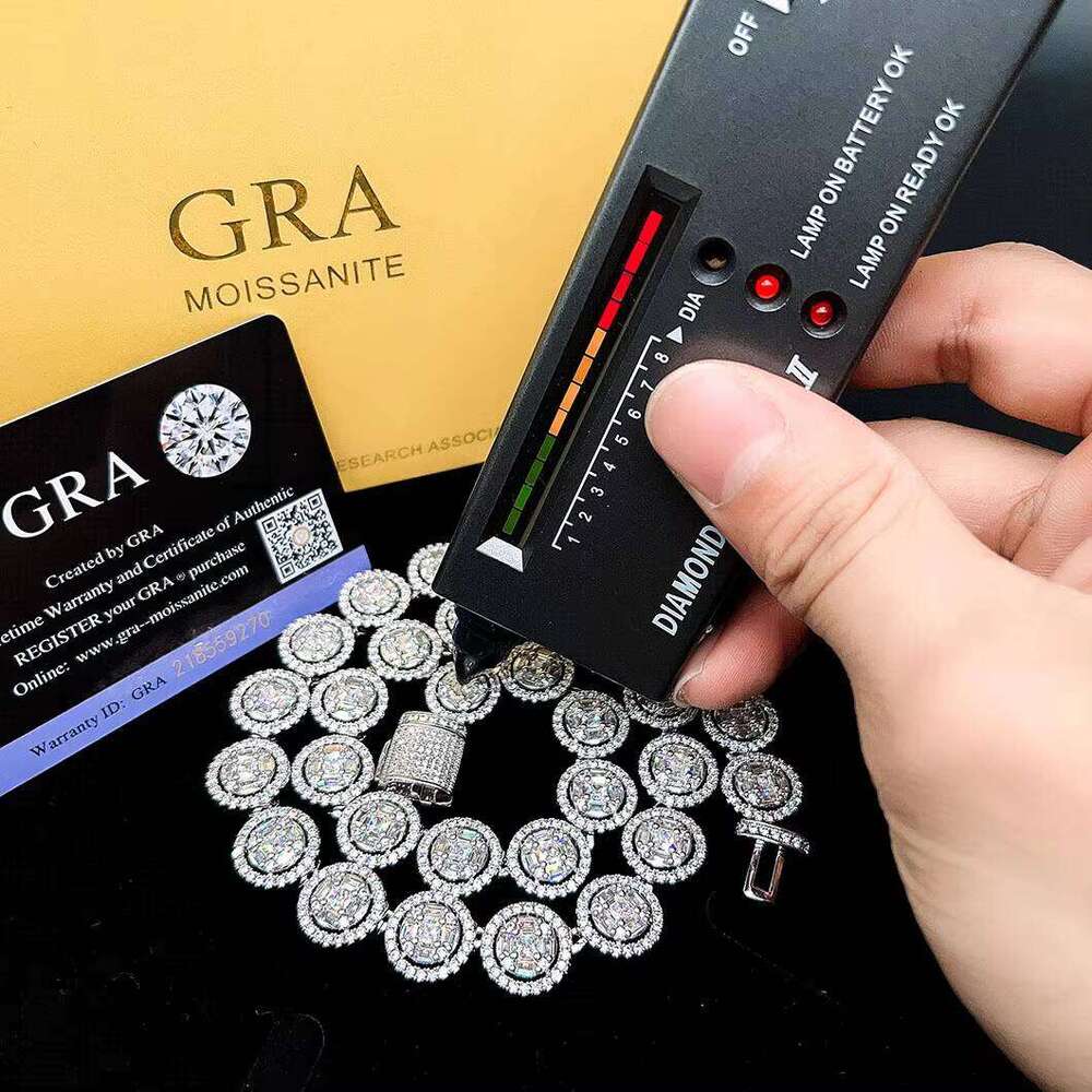 Trendy Luxurious Shiny Jewelry Gold-Plated Diamond Women's Necklace Cuban Diaspore Rock Chain