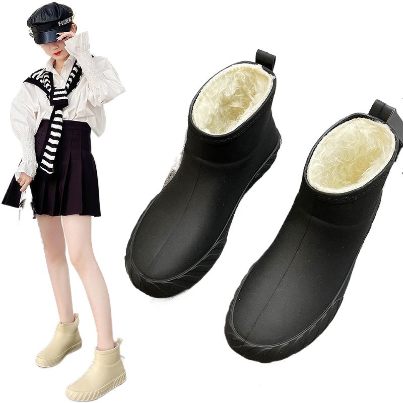 New winter cold resistant and warm rain boots for women, with thick wool lining and waterproof shoes, short tube rain boots, and snow boots