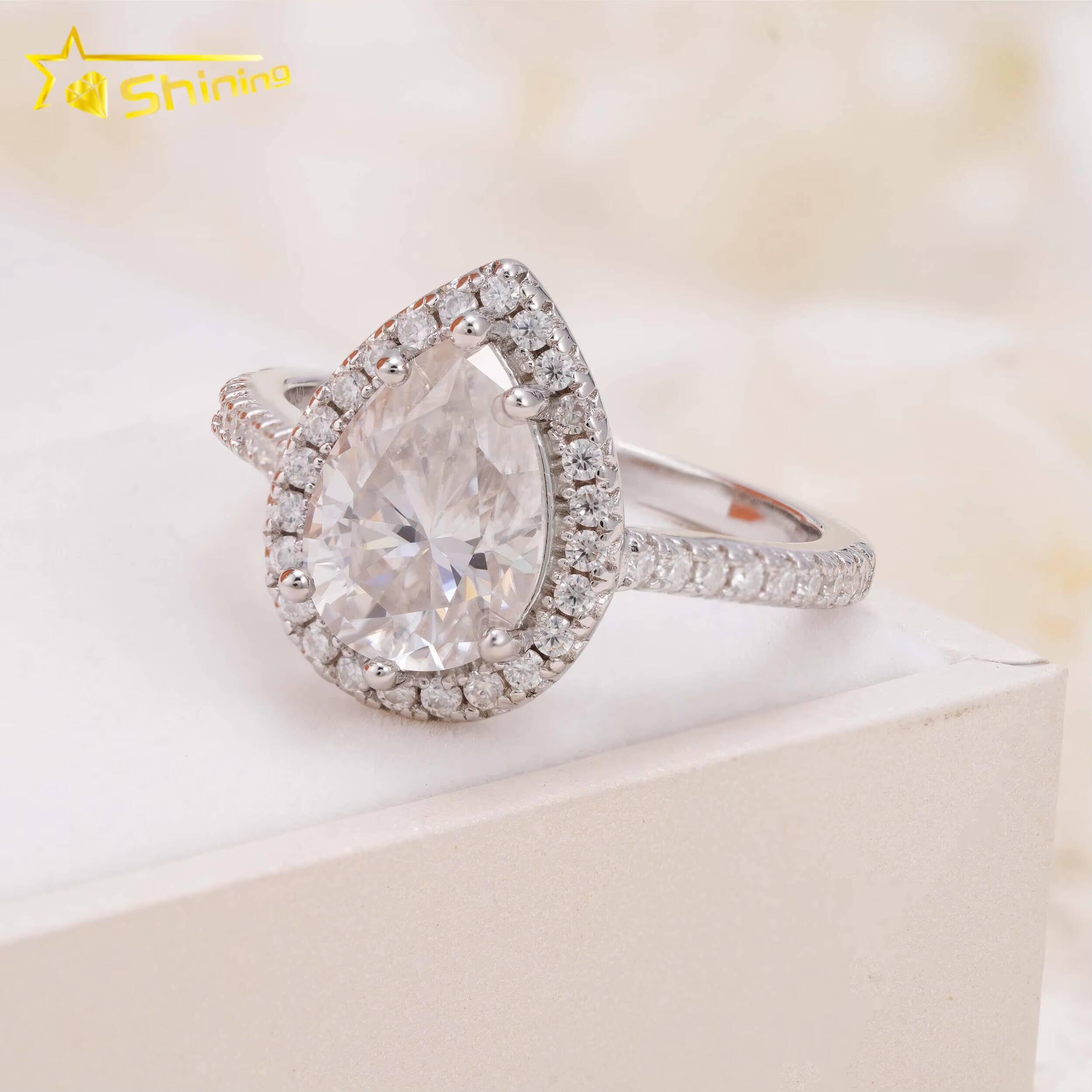 New Arrivals Bling Fine Jewelry 18K 925 Silver VVS Moissanite Pear Shape Engagement Ring