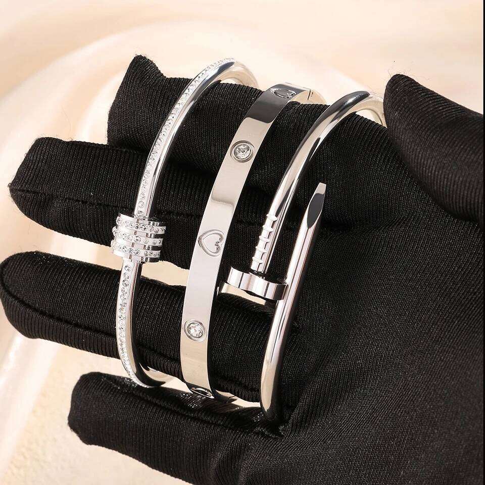 ZAKOL 3pcs Classic Stainless Steel Bracelet Set Buling Rhinestone Inlay Heart-shaped Waterproof Stacked Jewelry Christmas Gift