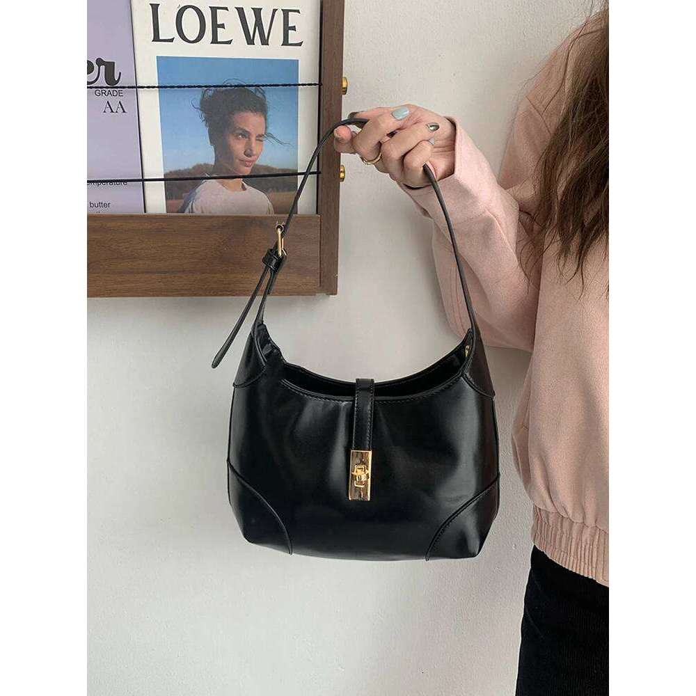 New Black Crescent Shoulder Armpit Bag Handbag Fashionable And Casual Women S Daily Commuting Bag Liksusie