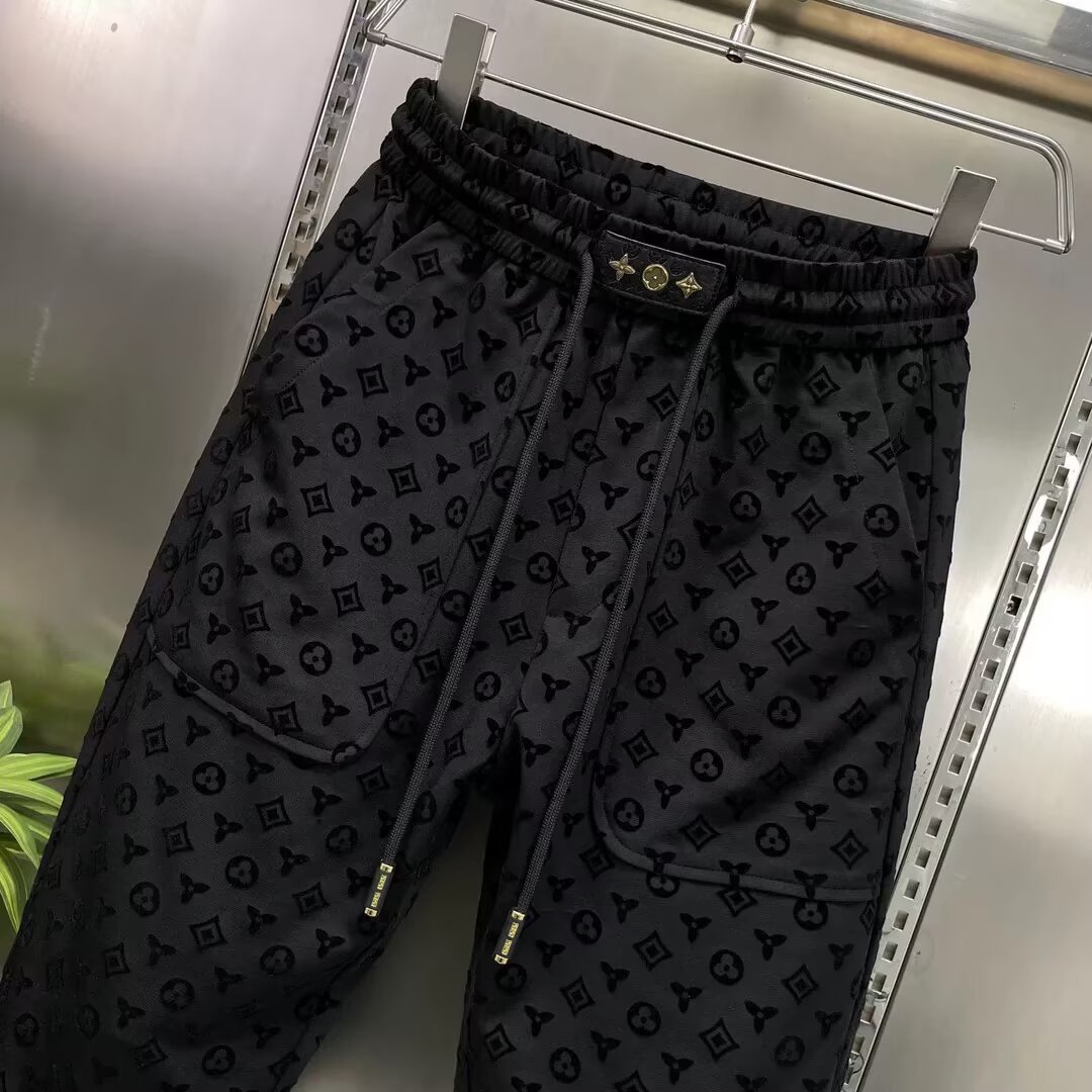 Free shipping Trendy Fashion Light Luxury Men's Sports Pants 2026 Spring/Summer New High Quality Printed Versatile Casual Pants Black Long Pants