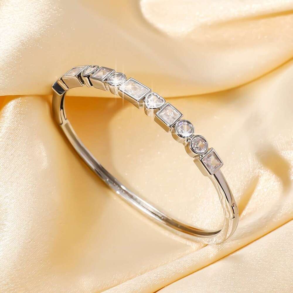 Vintage Personality Simple Versatile Elegant Hand Jewelry Japanese and Korean Style Micro Inlaid Colorful Zircon Bracelet Heart Geometric Bangle