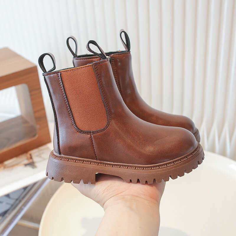 Children's British Style Martin 2024 Spring and Autumn New Korean Version Girls' Retro Chimney Boys' Black Short Boots