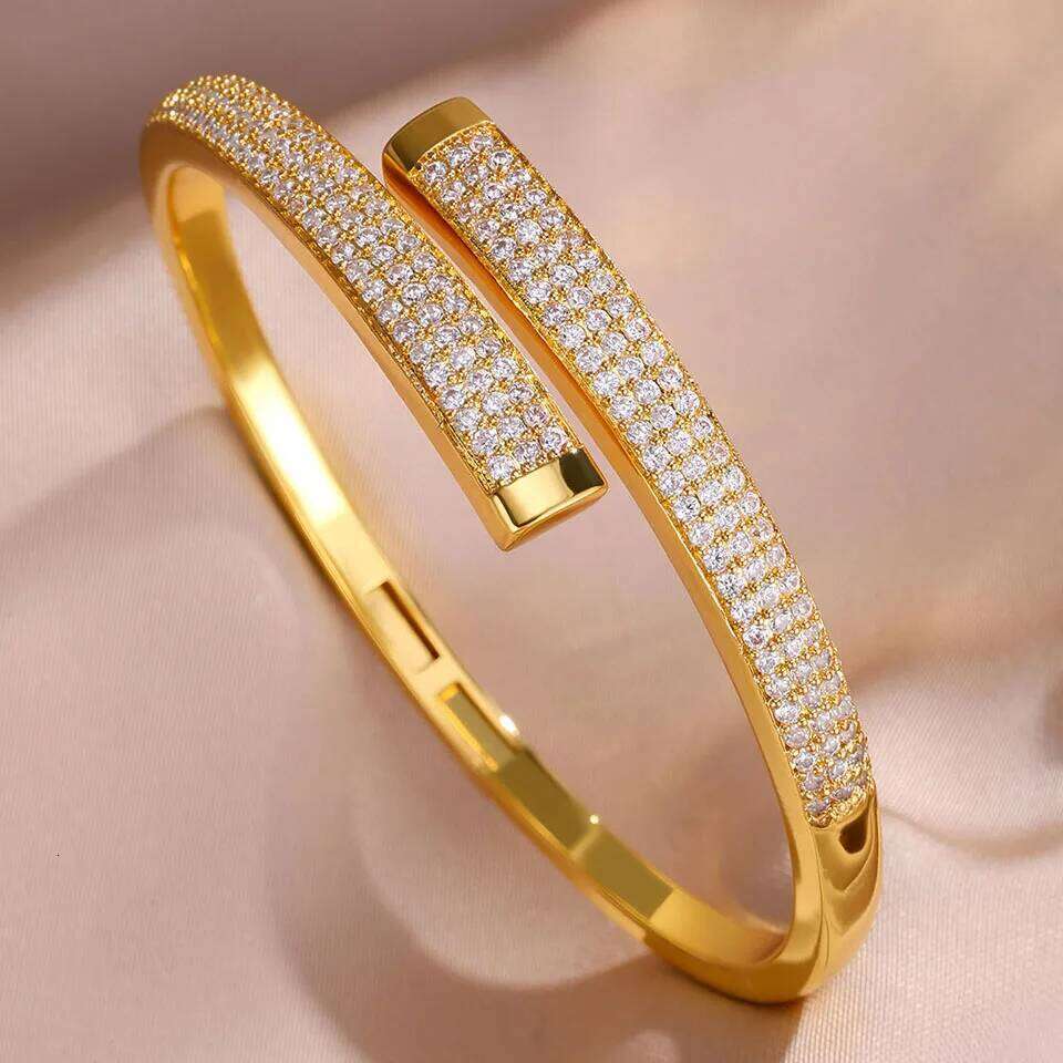ZAKOL BulingBuling Slivery/Golden Open Bracelet Geometric Shiny Zircon 18K Gold Plated Gift Wedding Party Jewelry for Women