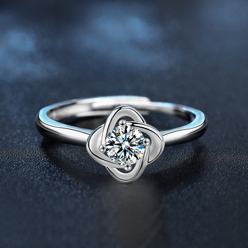 Exquisite Moissanite Inlaid Four Leaf Clover Ring Niche And Luxurious Design Adjustable Ring With Movable Mouth High Quality And Versatile Gift