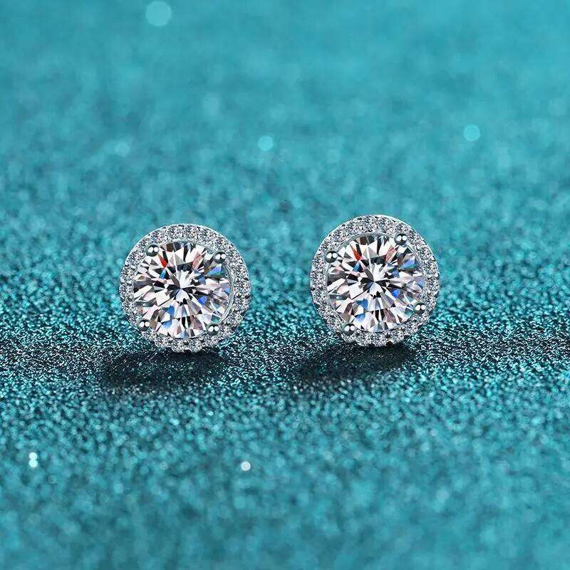 925 Sterling Silver 1 Carat Moissanite Round Earrings Engagement Wedding Daily Work Party Travel Luxurious Gift For Women 7e3