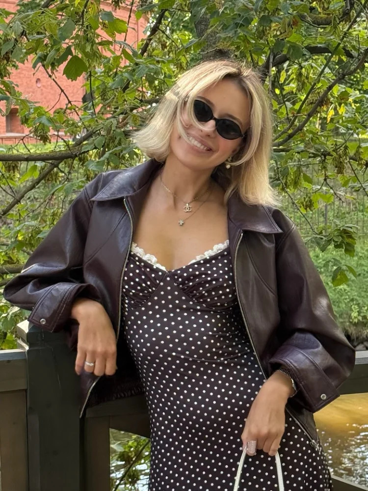 Fashion Lapel Short Leather Coat Women Retro Solid Zipper Simple Long Sleeve Jackets Female Autumn Fashion Casual Street Jacket 251226