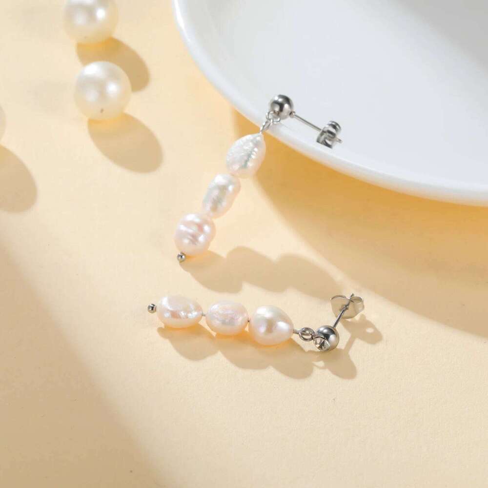 Skyrim Natural Pearl Dangle Earrings for Women Girls Stainless Steel Minimalist Zircon Stud Earring Jewelry Gift C251227