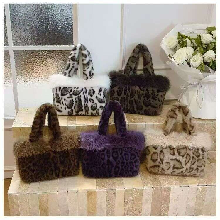 Purple Fur Women's Small Bucket Luxury Warm Plush Shoulder For Women Fashion Leopard Furry Clutch Bag Ladies Phone Purse Xiu Lai Si