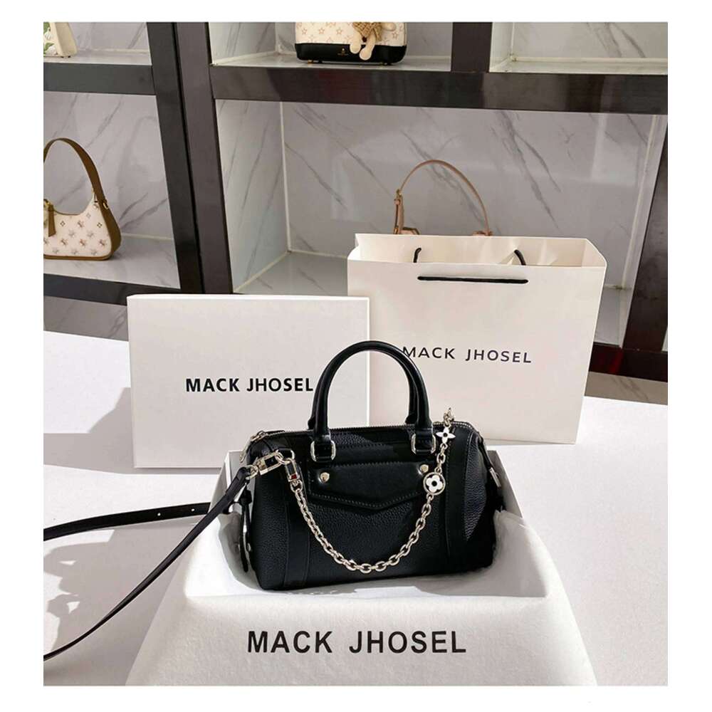 Vintage Handheld Boston Bag With Soft Leather Delicate Chain Design Women S Popular And Chic Pillow Handbag LEMON KOKO