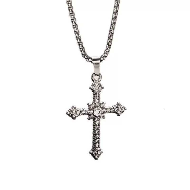 Vintage Stainless Steel Cross Pendant Necklace Sweater Chain High Quality Jewelry Wholesale Y251227