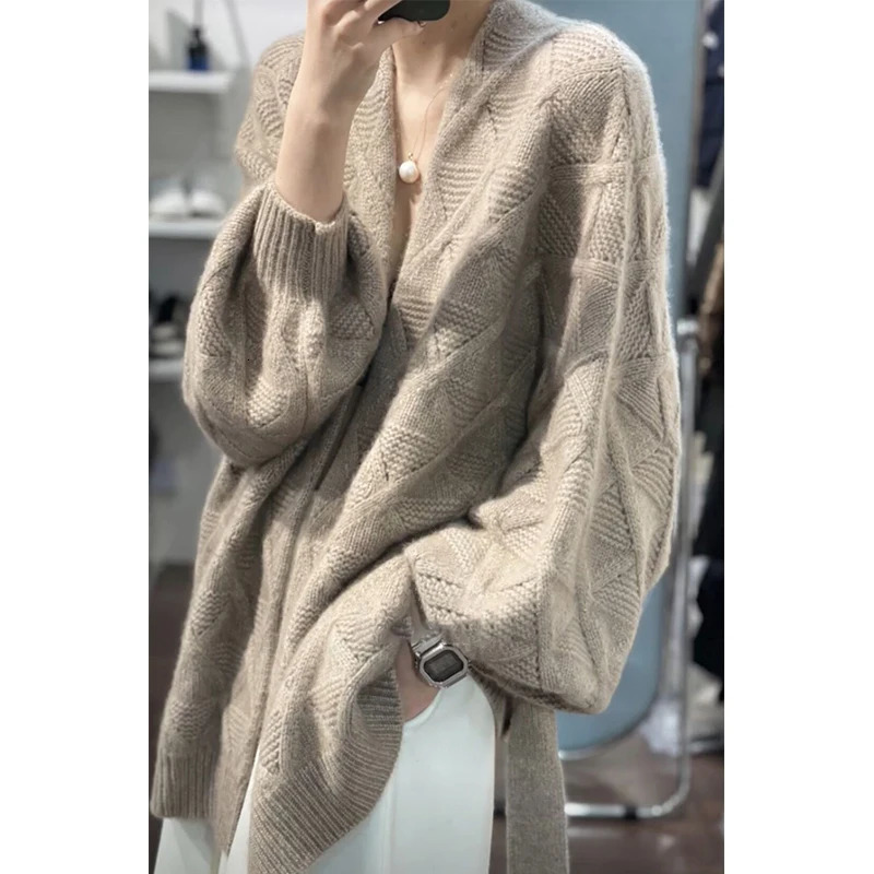 Highgrade cashmere cardigan womens coat Vneck loose lazy Hong Kong wind longsleeved knitted sweater 251225