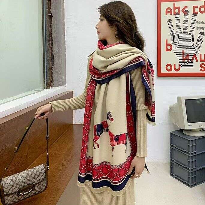 Cashmere Scarf Women 2025 New Autumn Style Gift For Mom's Birthday High-End Shawl Winter Women's Neck Warmer