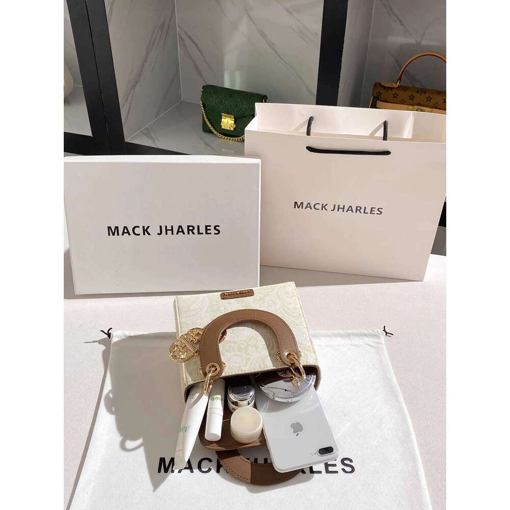 MACK JHARLES Chinese Style Heavy Craft Princess Diana for Women 2025 Autumn New High-end Handheld Small Square Bag