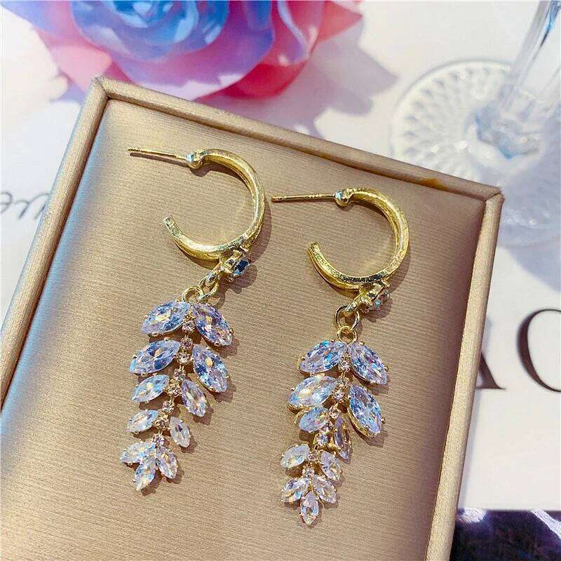 Zircon Wheat Tassel Pendant Gold Color U-shaped Earrings for Women 2023 New Fashion Creative Girls Party Jewelry Accessories C251227