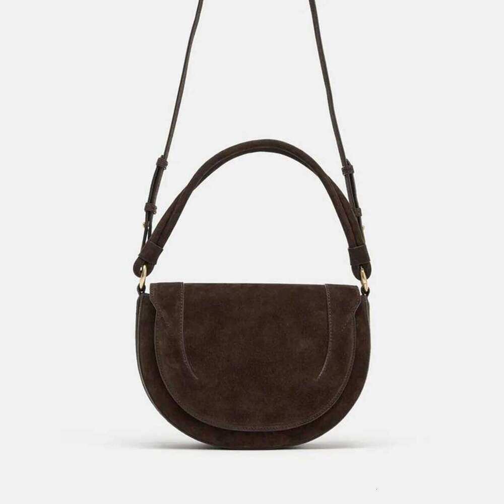 Fashionable New Women S Saddle Bag Crossbody Hard Shell Shoulder Strap Zipper Closure Round Shape PU Leather Handbag MOMOTU