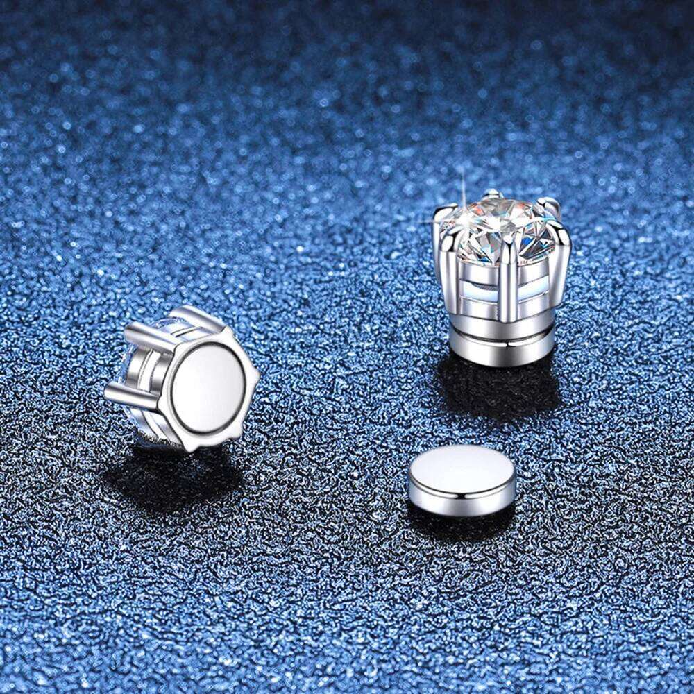 JOIAS HOME S925 Sterling Silver Hole Magnetic Classic 6-claw Ear-studs 1CT Moissanite Earrings for Women Cool Man's Ear Jewelry 04c